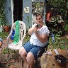 Eve snaps a picture.JPG (616515 bytes)