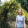 Flower Girl.JPG (615784 bytes)